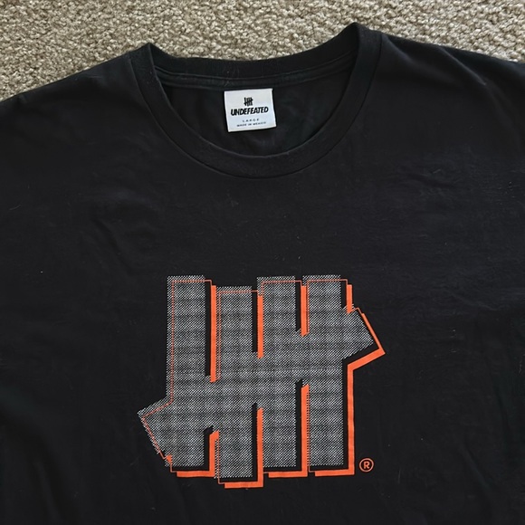 Undefeated Tee - Picture 2 of 3